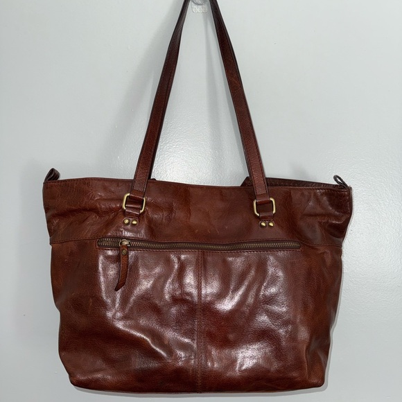 Elegant Brown Leather Tote Bag - Picture 6 of 10